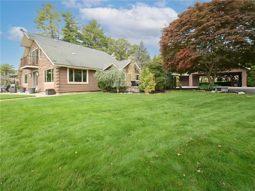 14 Domin Avenue Smithfield RI 02917