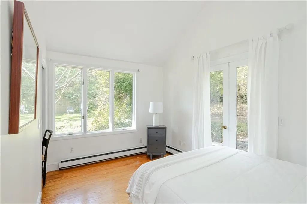 40 Indian Terrace Middletown RI 02842