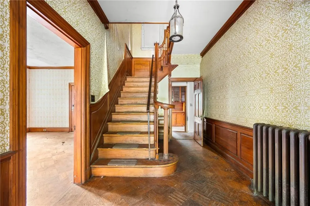 38 Oakley Road Woonsocket RI 02895