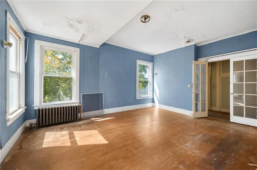 38 Oakley Road Woonsocket RI 02895