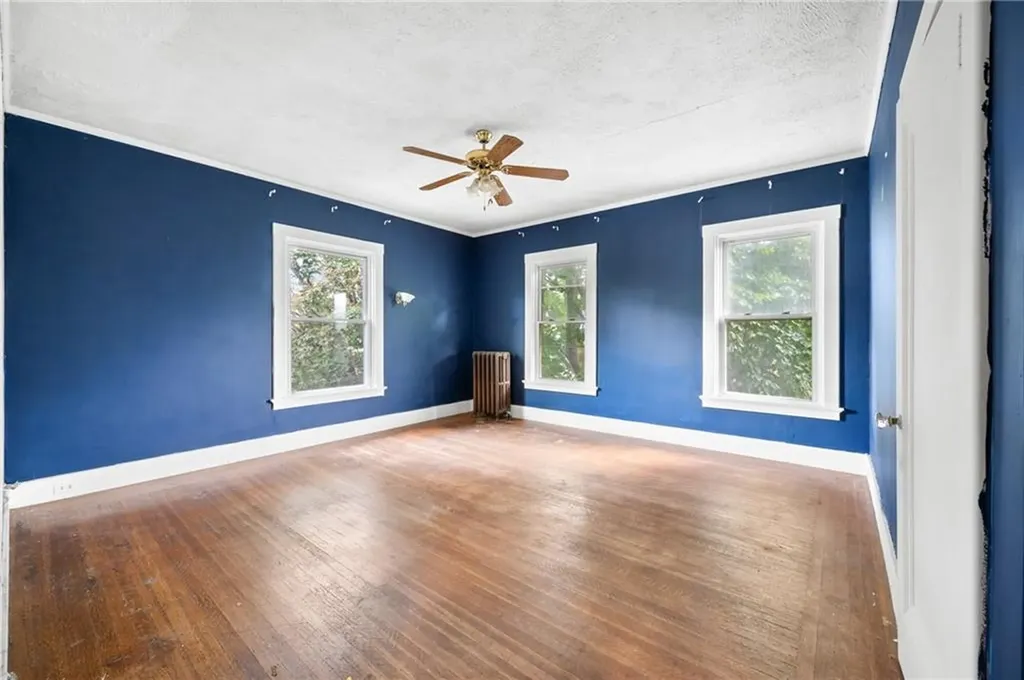 38 Oakley Road Woonsocket RI 02895