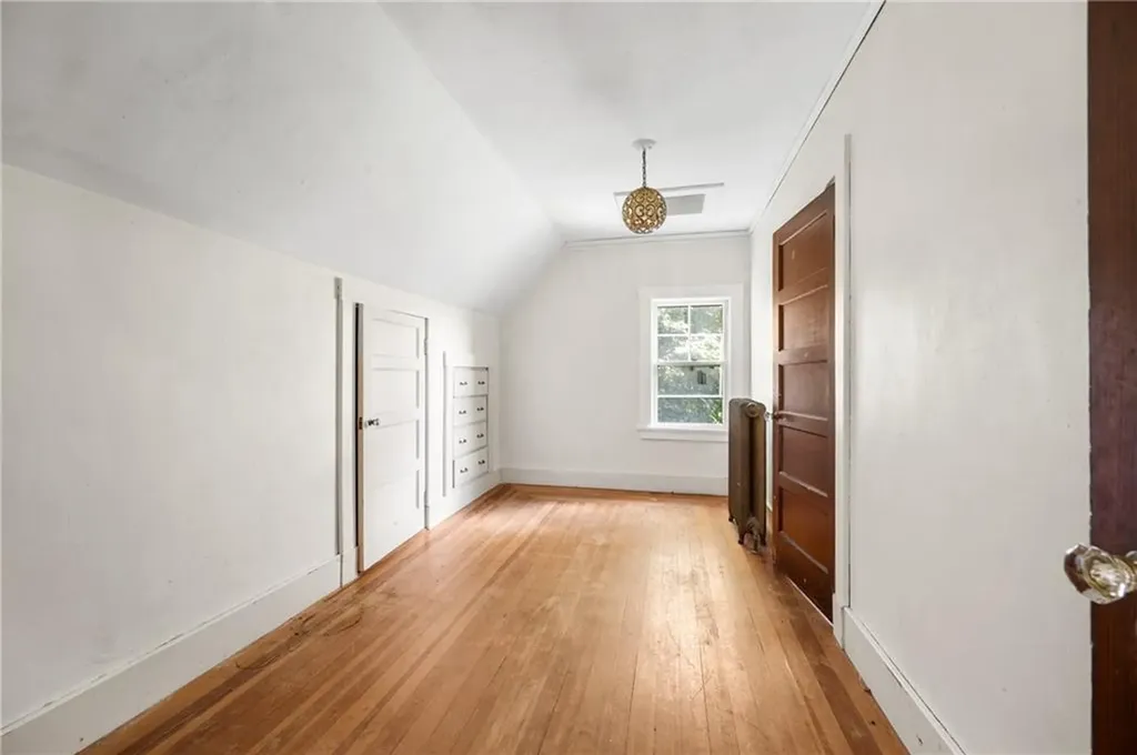 38 Oakley Road Woonsocket RI 02895