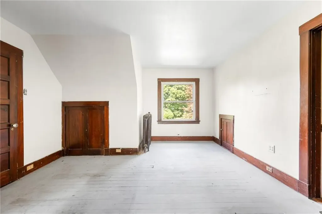 38 Oakley Road Woonsocket RI 02895