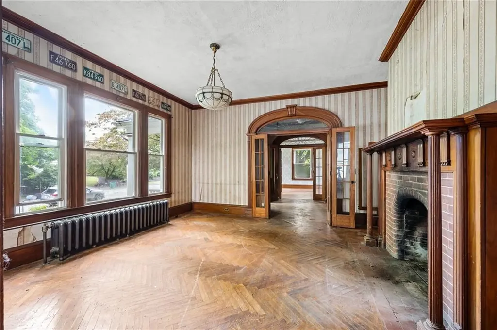 38 Oakley Road Woonsocket RI 02895