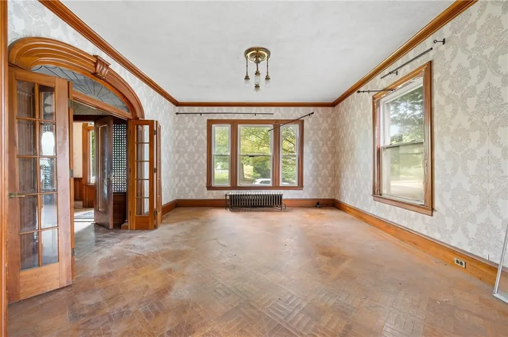 38 Oakley Road Woonsocket RI 02895