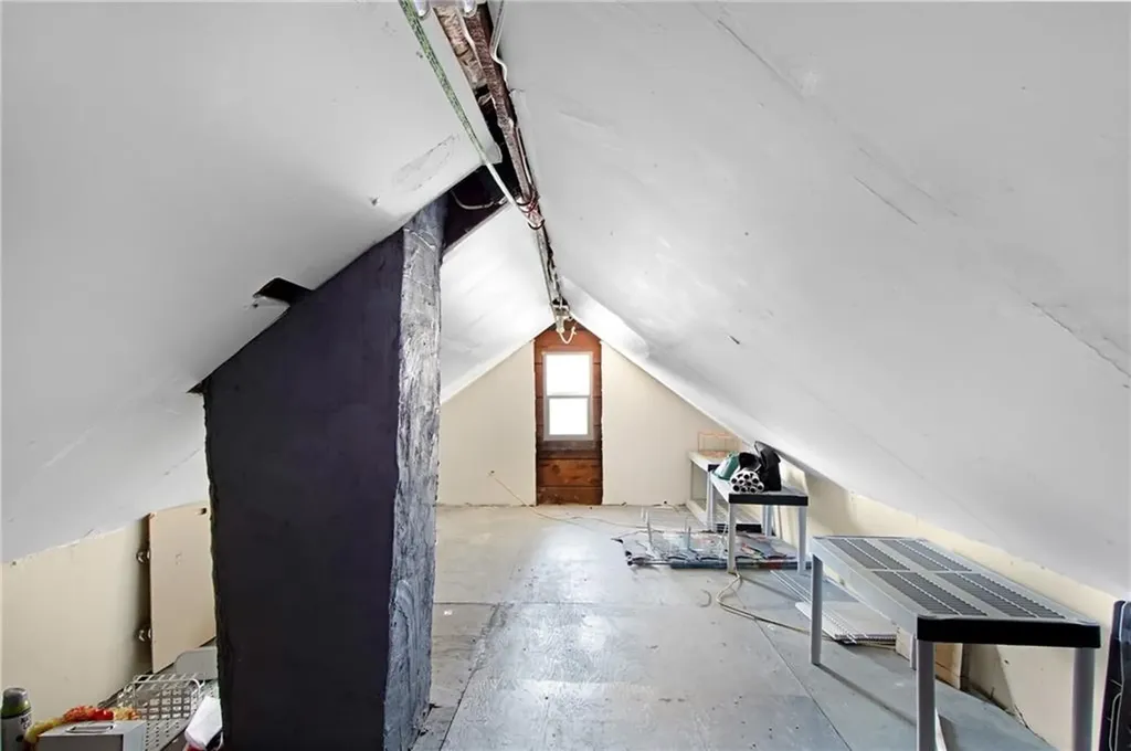 16 Grover Street North Providence RI 02911