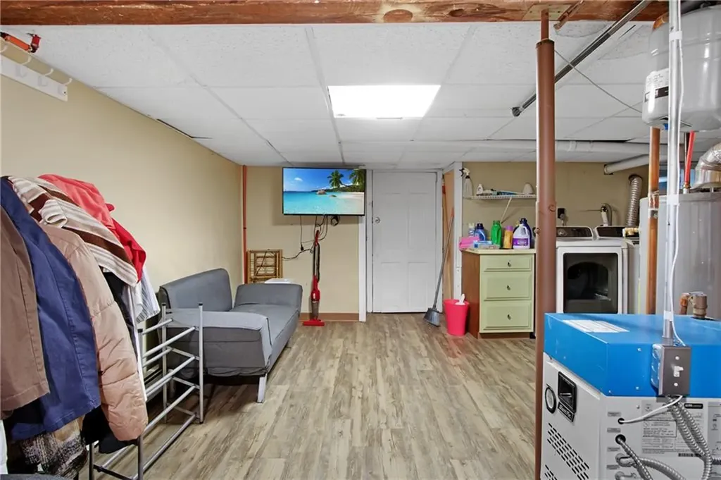 16 Grover Street North Providence RI 02911