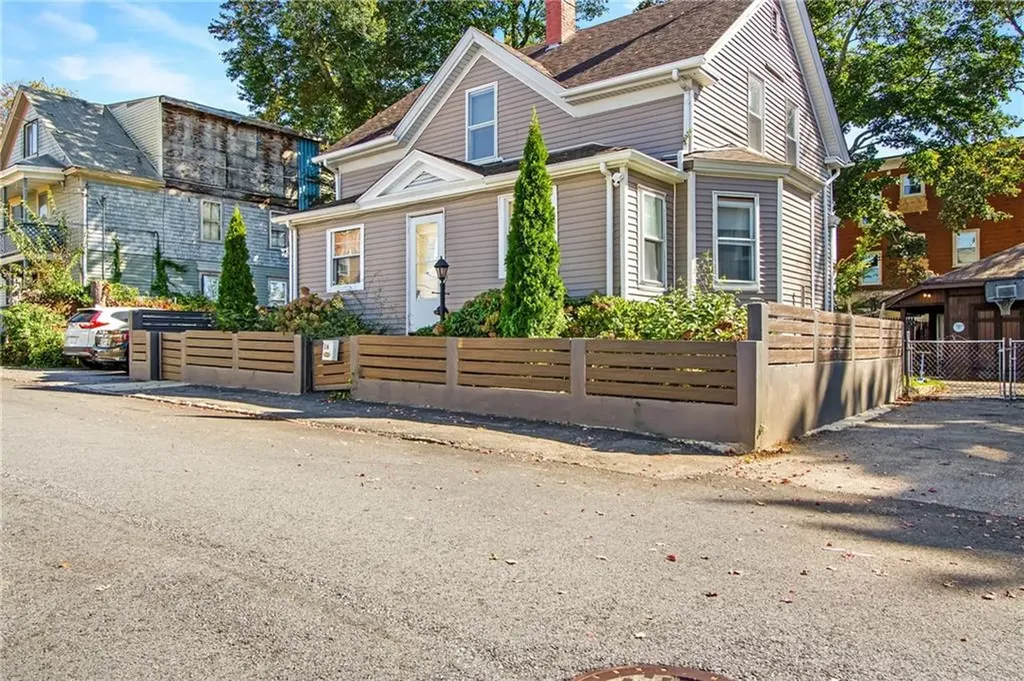 16 Grover Street North Providence RI 02911