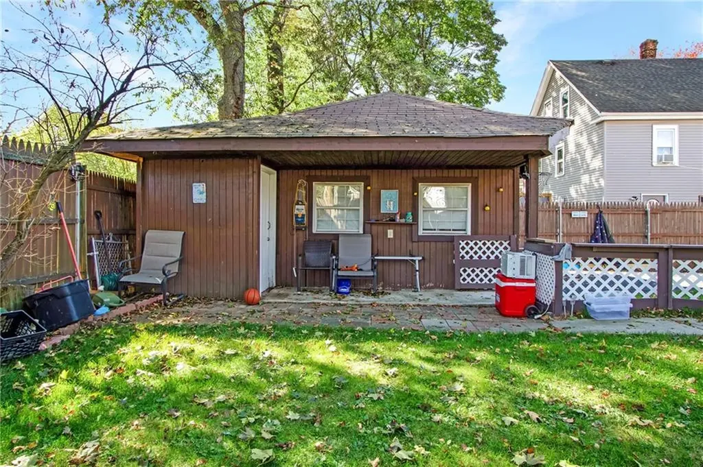 16 Grover Street North Providence RI 02911