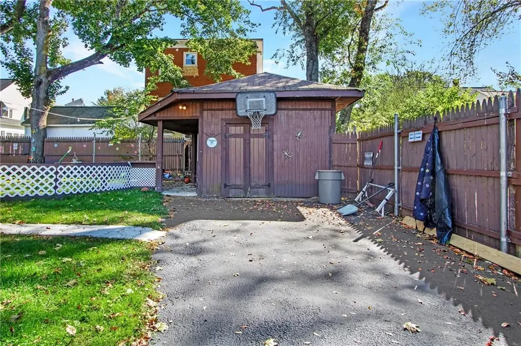 16 Grover Street North Providence RI 02911