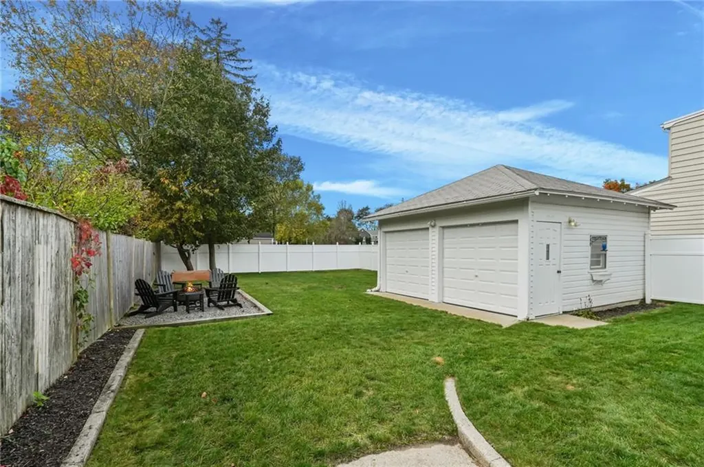 293 Parkside Drive Warwick RI 02888