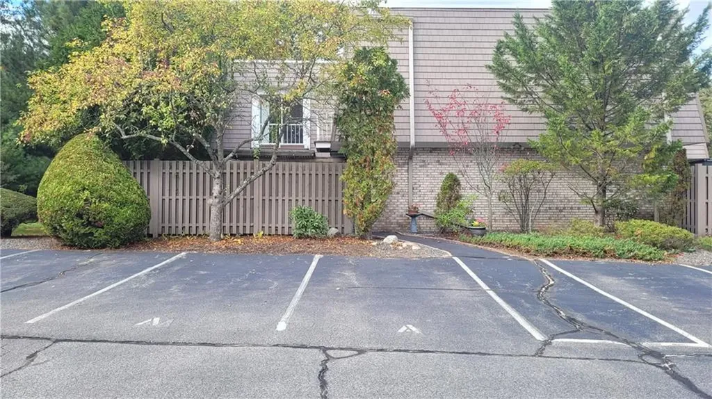 15 Caddy Rock Road North Kingstown RI 02852