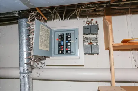 15 Caddy Rock Road North Kingstown RI 02852