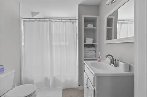 19 Warren Avenue Middletown RI 02842