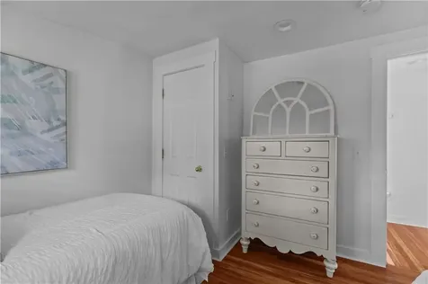 19 Warren Avenue Middletown RI 02842