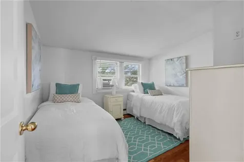 19 Warren Avenue Middletown RI 02842
