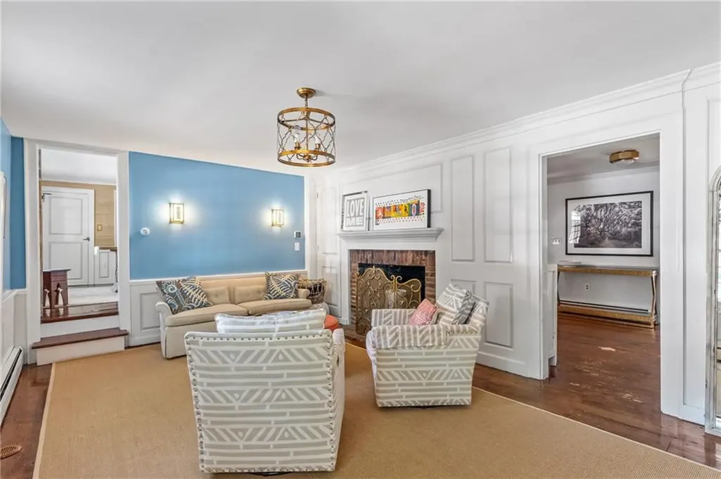 35 Second Street Newport RI 02840