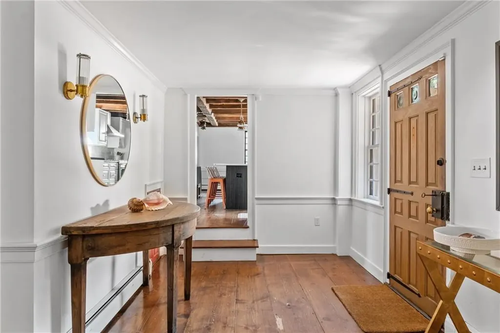 35 Second Street Newport RI 02840