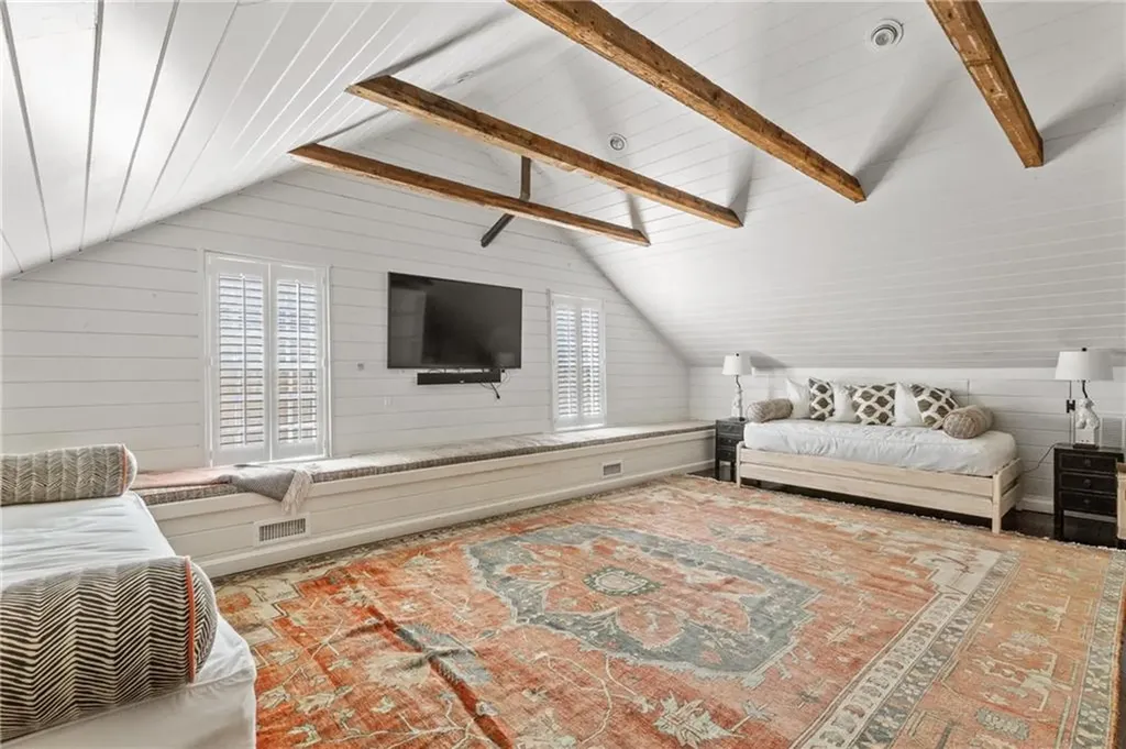 35 Second Street Newport RI 02840