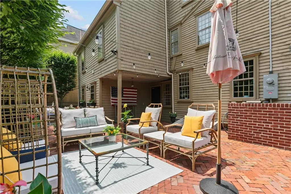 35 Second Street Newport RI 02840