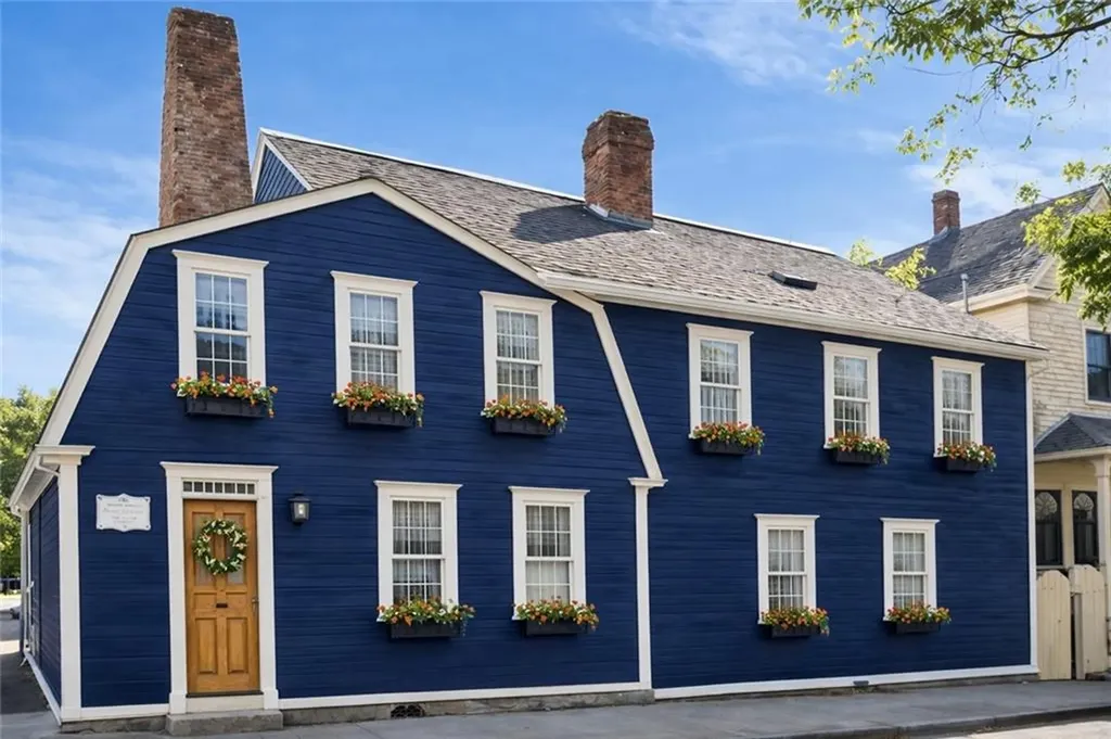 35 Second Street Newport RI 02840