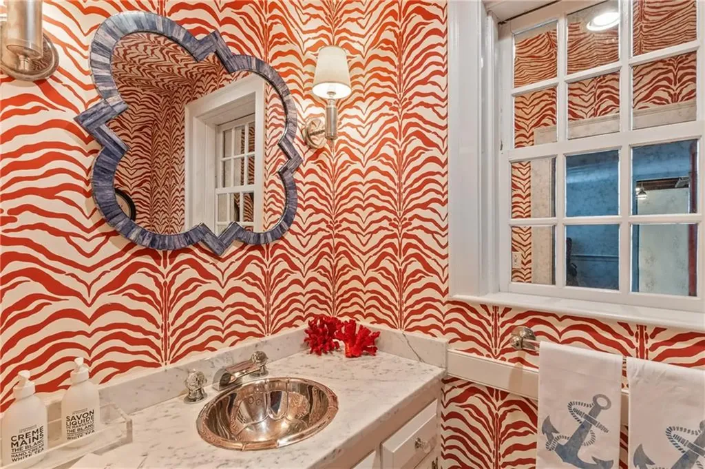 35 Second Street Newport RI 02840