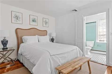 35 Second Street Newport RI 02840