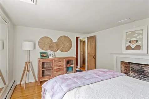 35 Second Street Newport RI 02840