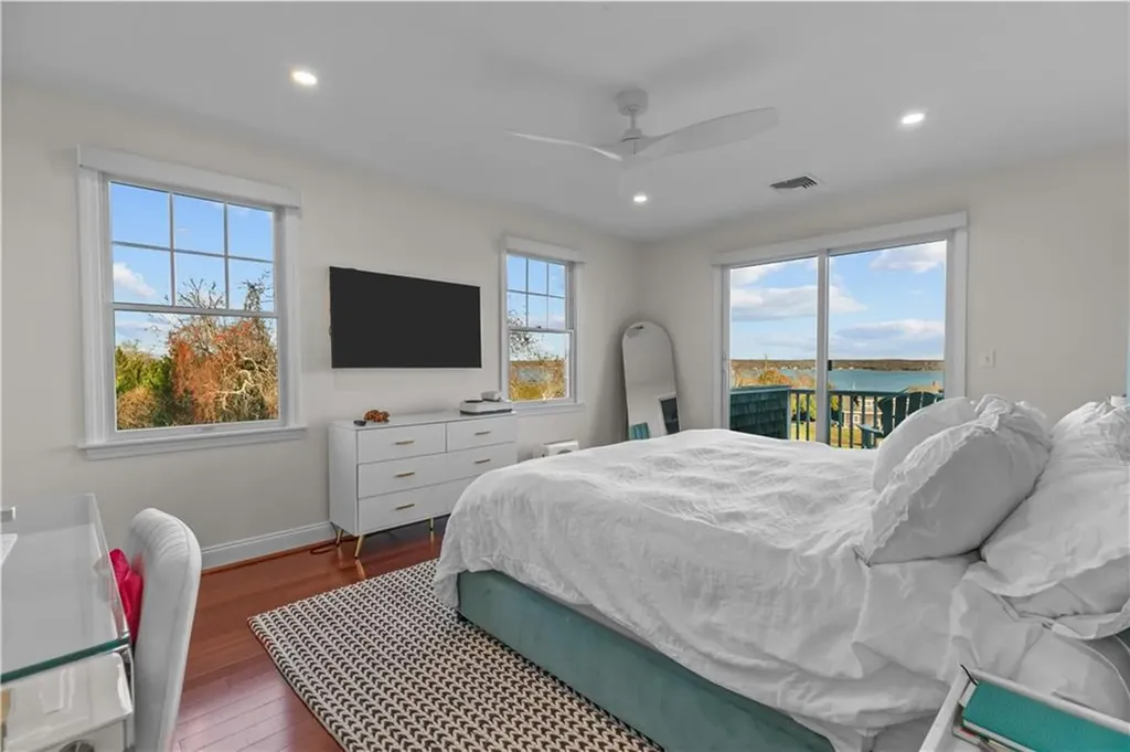 137 Prospect Lane Portsmouth RI 02871