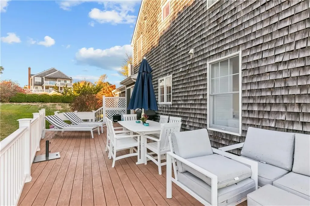 137 Prospect Lane Portsmouth RI 02871