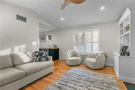 137 Prospect Lane Portsmouth RI 02871