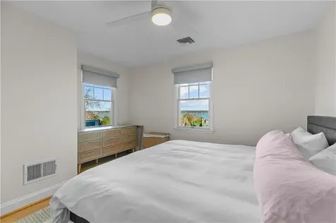 137 Prospect Lane Portsmouth RI 02871