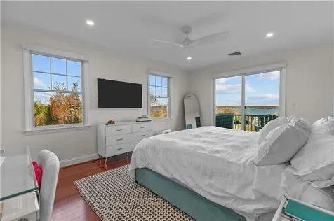 137 Prospect Lane Portsmouth RI 02871