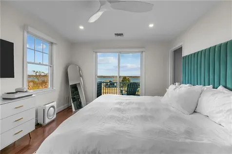 137 Prospect Lane Portsmouth RI 02871