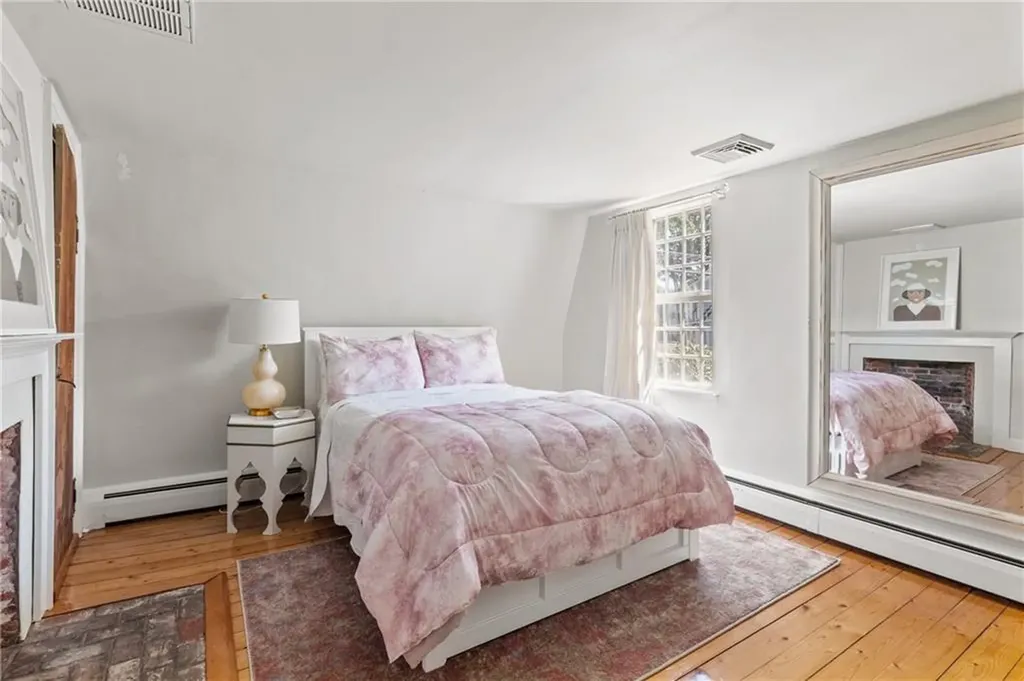 35 Second Street Newport RI 02840
