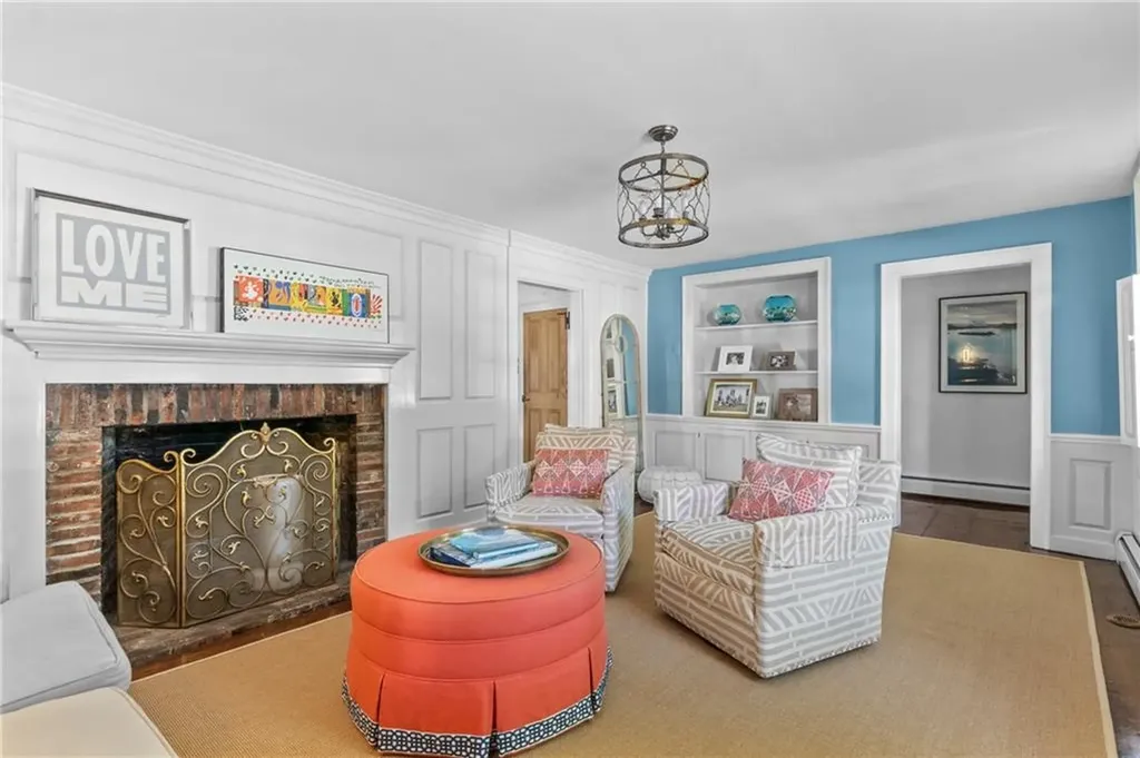 35 Second Street Newport RI 02840