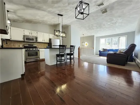 10 Sadler Street North Providence RI 02911