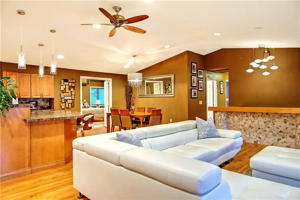 4 Lake Drive North Providence RI 02904