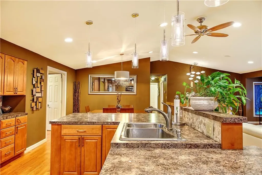 4 Lake Drive North Providence RI 02904