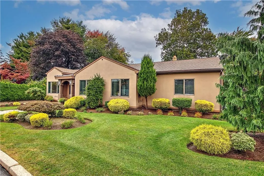 4 Lake Drive North Providence RI 02904