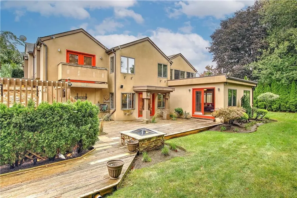 4 Lake Drive North Providence RI 02904