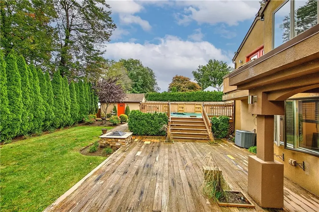 4 Lake Drive North Providence RI 02904