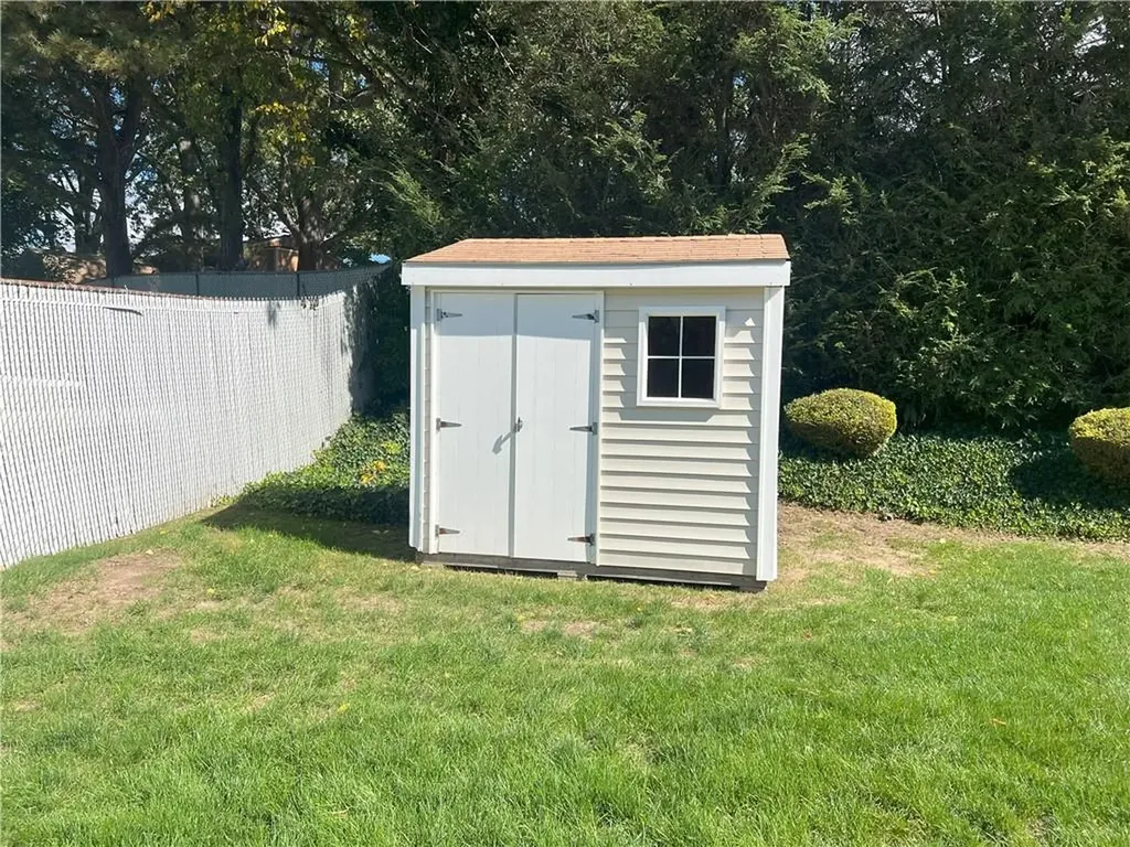 101 Elton Circle Cranston RI 02921