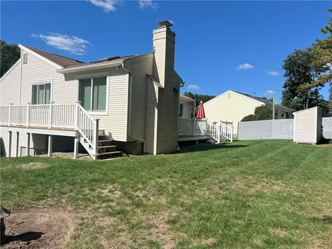 101 Elton Circle Cranston RI 02921