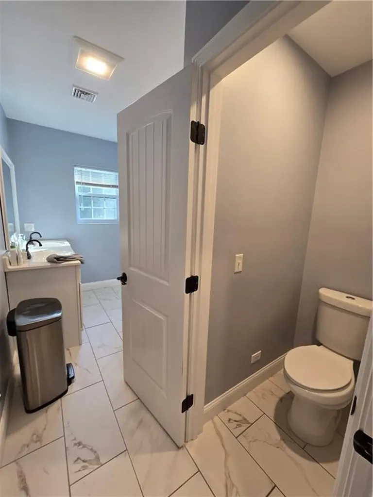 27 Rosedale Avenue Barrington RI 02806