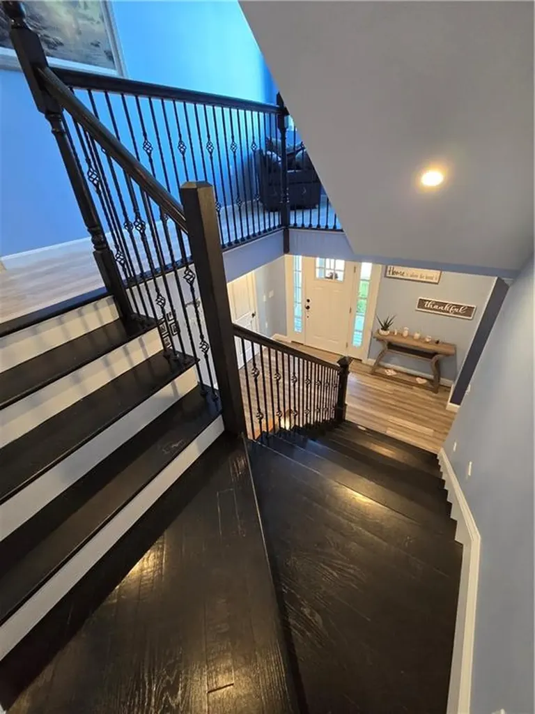 27 Rosedale Avenue Barrington RI 02806