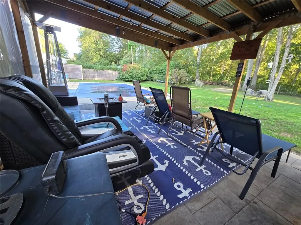 27 Rosedale Avenue Barrington RI 02806