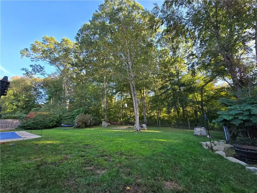 27 Rosedale Avenue Barrington RI 02806