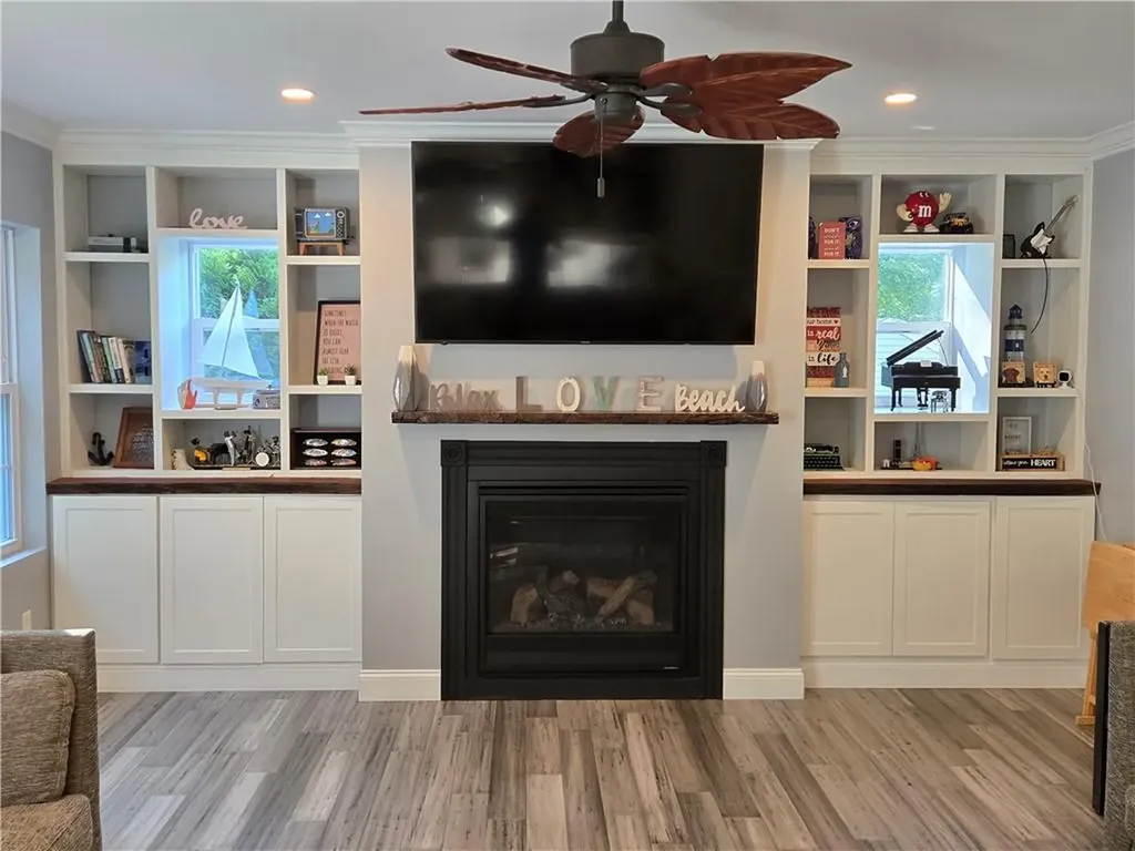 27 Rosedale Avenue Barrington RI 02806