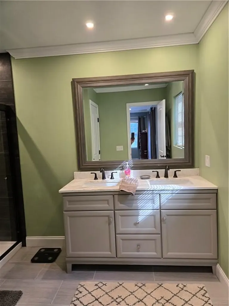 27 Rosedale Avenue Barrington RI 02806